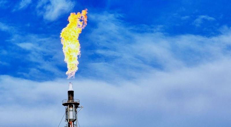 Petrolio prezzo in rialzo perché