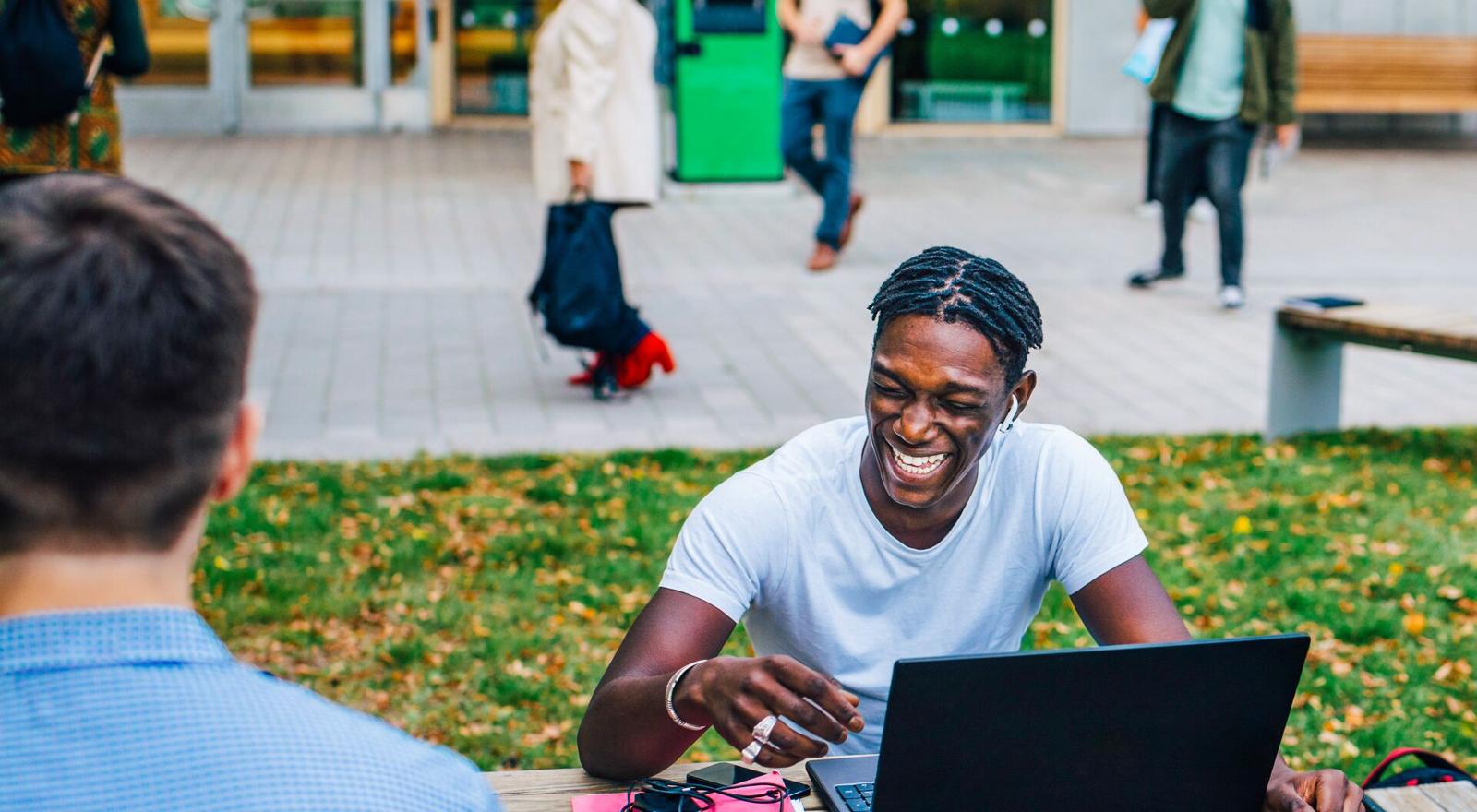 studenti fuorisede universita cercare casa stanza truffe